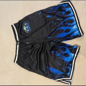 Men’s graphic shorts